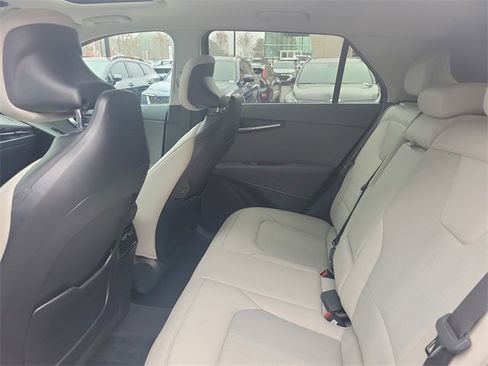 New 2025 Kia Niro EX Touring image 11