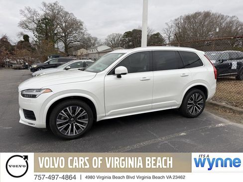Used 2022 Volvo XC90 T5 Momentum w/ Advanced Package image 1