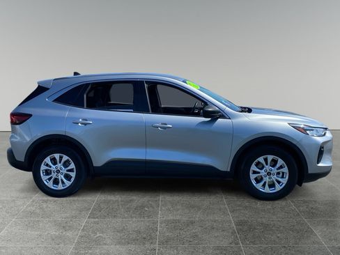 Used 2024 Ford Escape Active FWD image 6