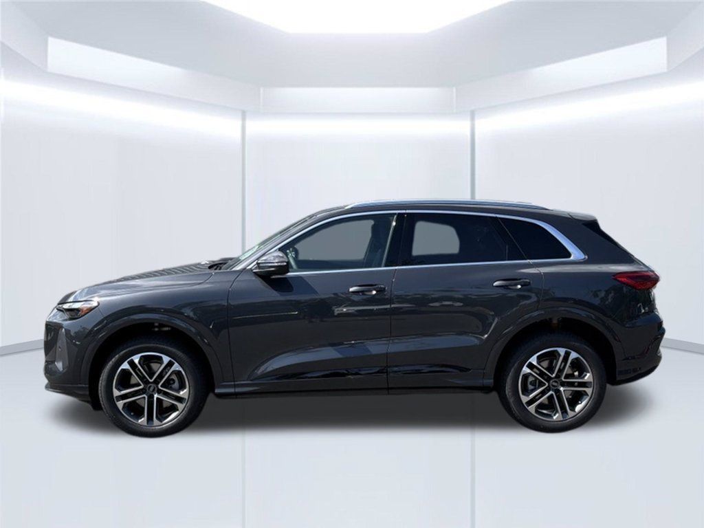 New 2026 Audi Q5 Premium AWD/4WD image 2