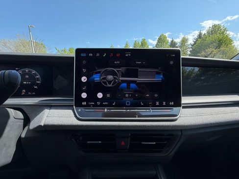 New 2026 Volkswagen Tiguan S AWD/4WD image 18