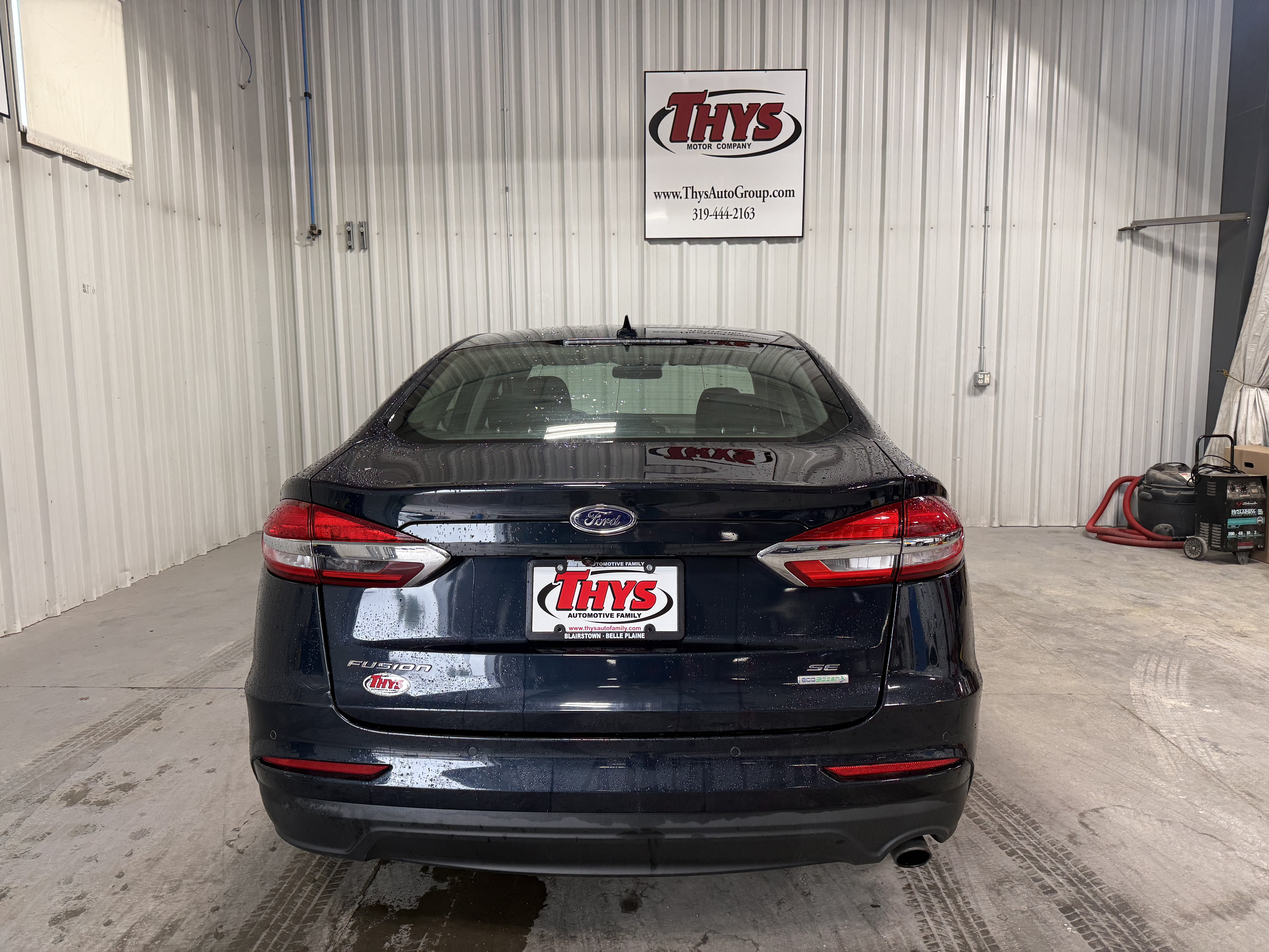 Used 2020 Ford Fusion SE FWD image 4
