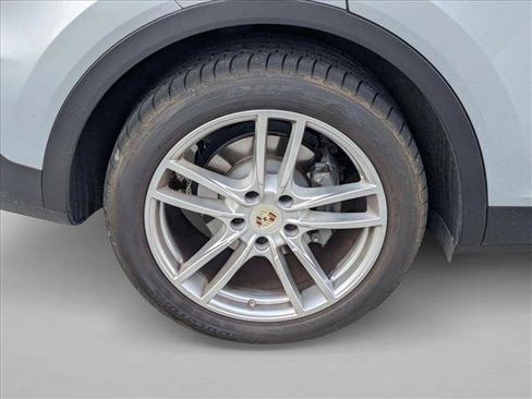 Used 2021 Porsche Cayenne S AWD/4WD image 9