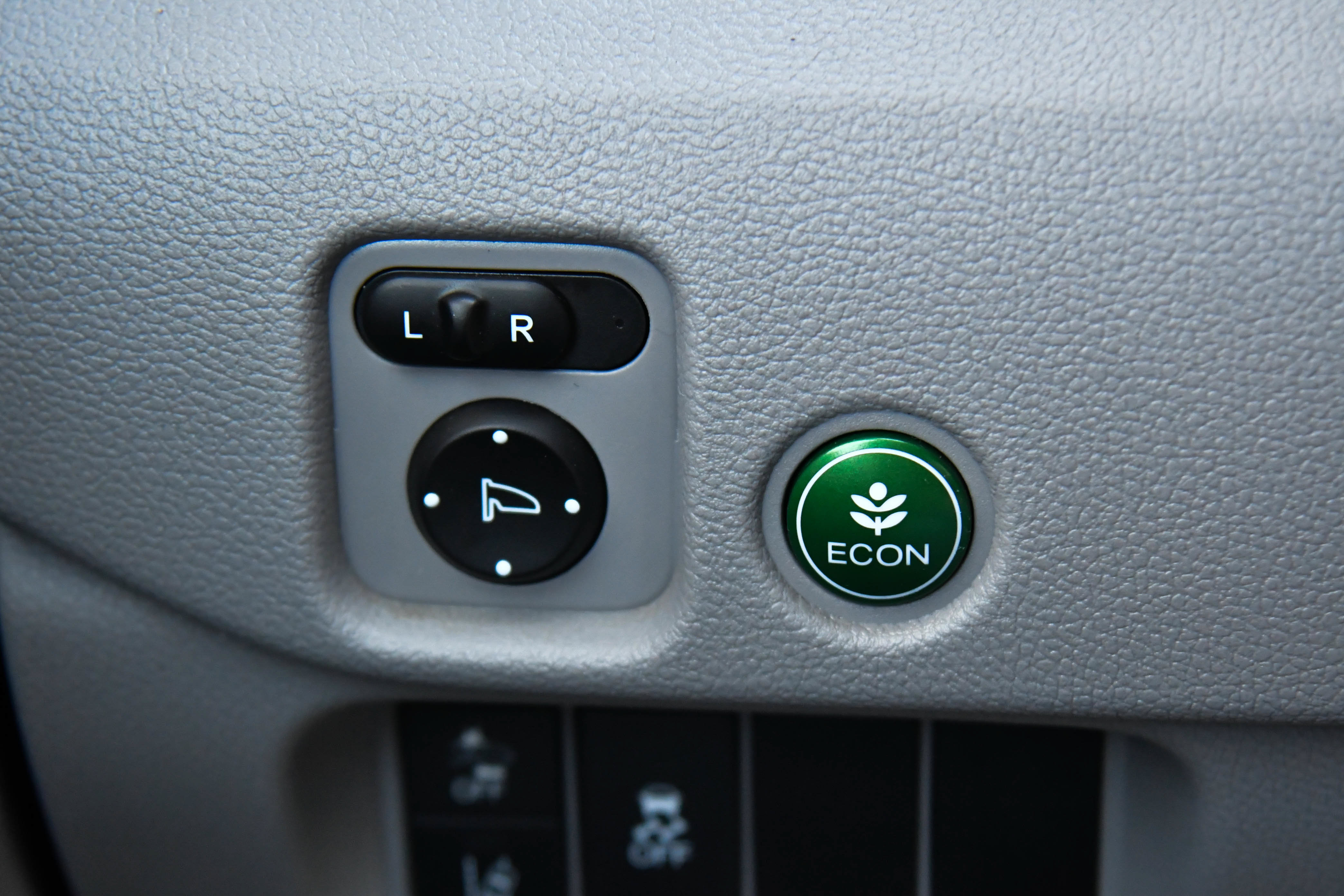 Used 2021 Honda Pilot EX image 36