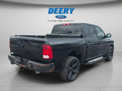 Used 2017 RAM 1500 Express w/ Black Ram 1500 Express Group AWD/4WD image 5