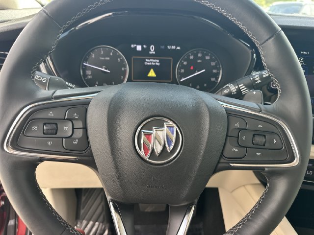 Used 2022 Buick Envision Avenir w/ Technology Package II FWD image 19
