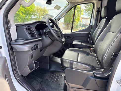 New 2026 Ford Transit 250 148 Medium Roof RWD image 19