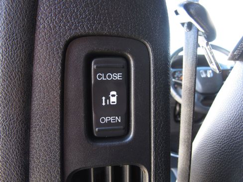 Certified 2023 Honda Odyssey Touring image 18