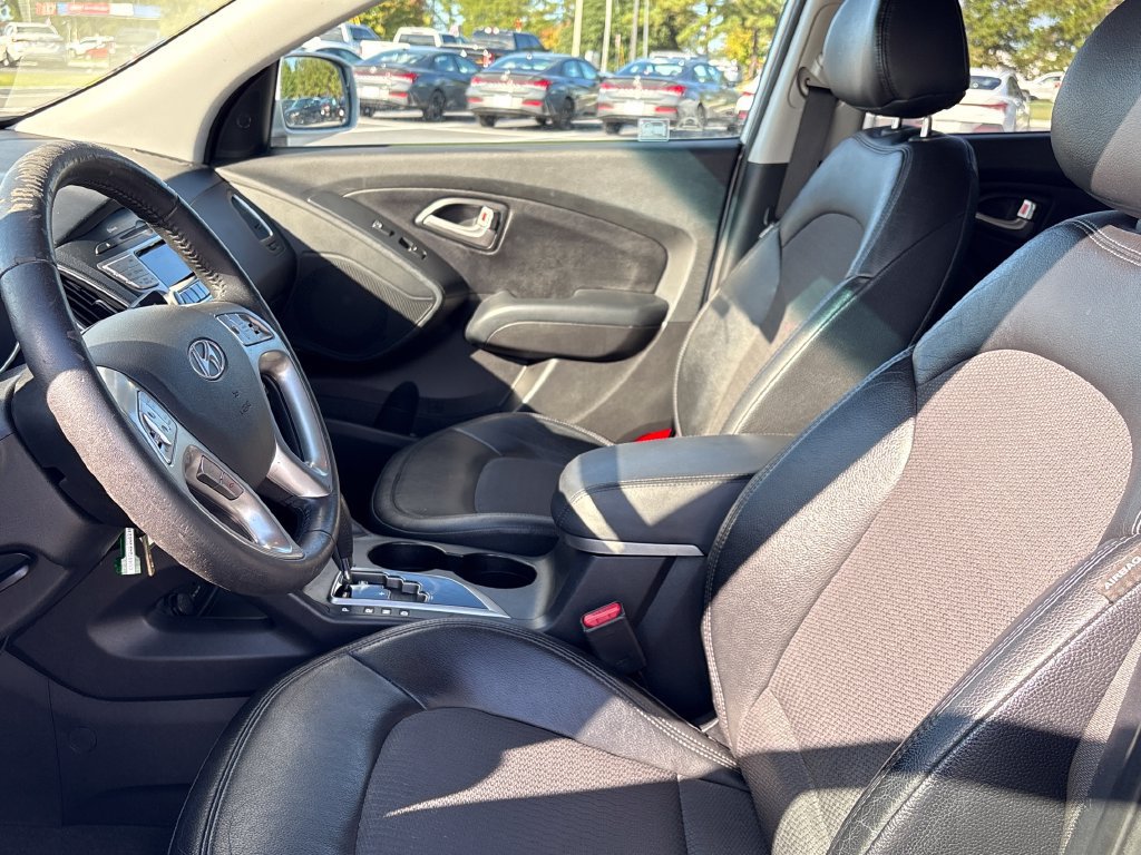 Used 2012 Hyundai Tucson GLS FWD image 5