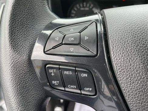 Certified 2018 Ford Explorer XLT FWD image 14