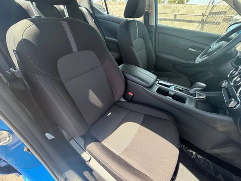 Used 2025 Nissan Sentra SV FWD image 34