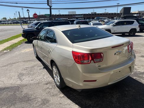 Used 2015 Chevrolet Malibu LT w/ Power Convenience Package image 6