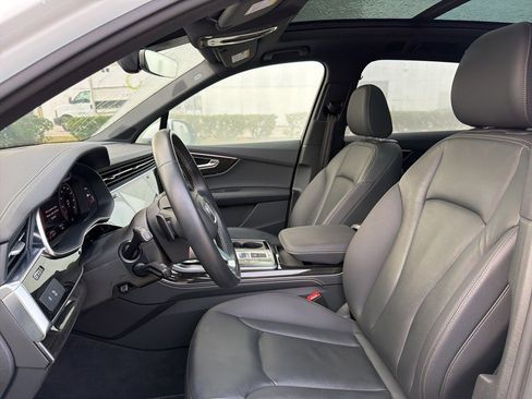 Used 2025 Audi Q7 3.0T Premium Plus image 10