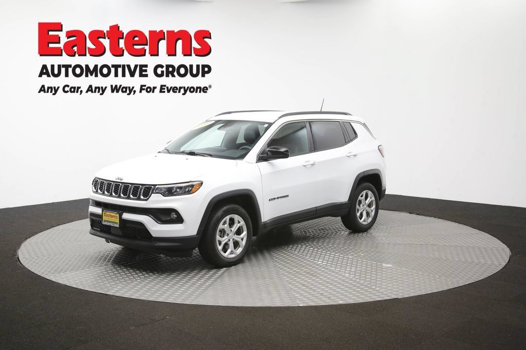 Used 2024 Jeep Compass Latitude AWD/4WD image 54