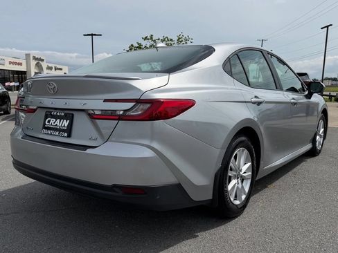 Used 2025 Toyota Camry LE w/ Convenience Package FWD image 7