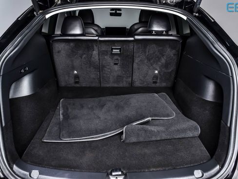 Used 2021 Tesla Model Y Long Range image 12