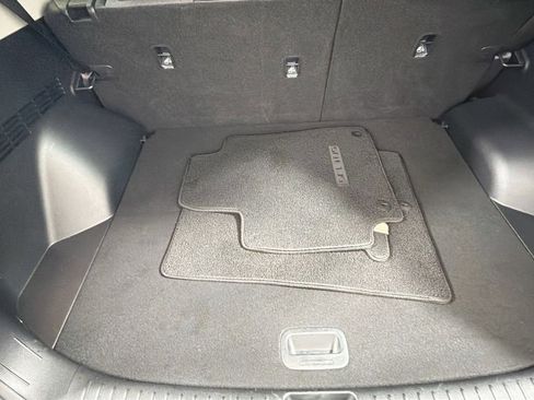 Used 2024 Kia Seltos S AWD/4WD image 28