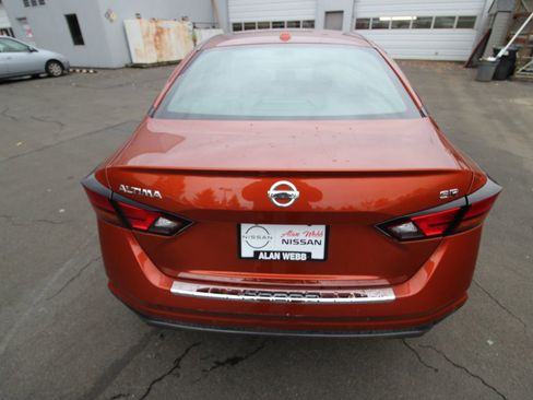 Used 2021 Nissan Altima 2.5 SR image 4