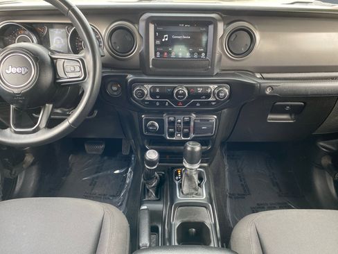 Used 2023 Jeep Gladiator Sport image 11