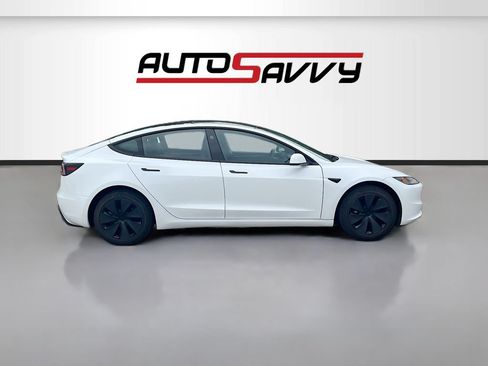 Used 2025 Tesla Model 3 Long Range RWD image 8
