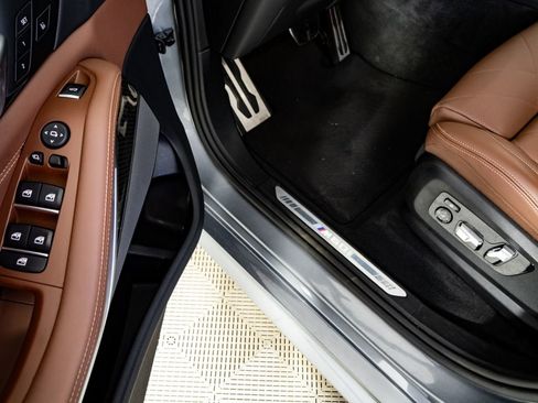 Used 2026 BMW X5 M60i image 8