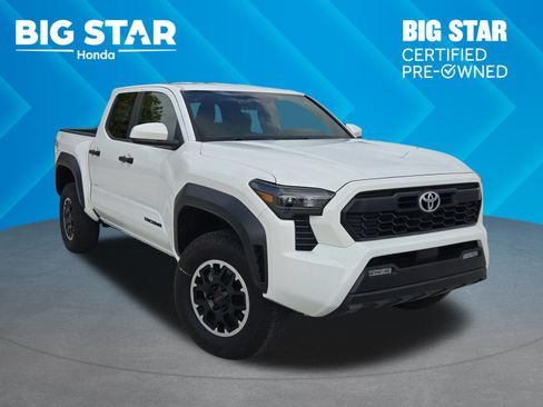 Used 2024 Toyota Tacoma TRD Off-Road AWD/4WD image 1