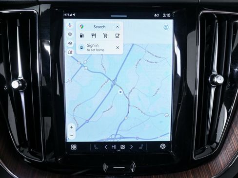 Certified 2024 Volvo XC60 B5 Plus w/ Protection Package Premier image 16