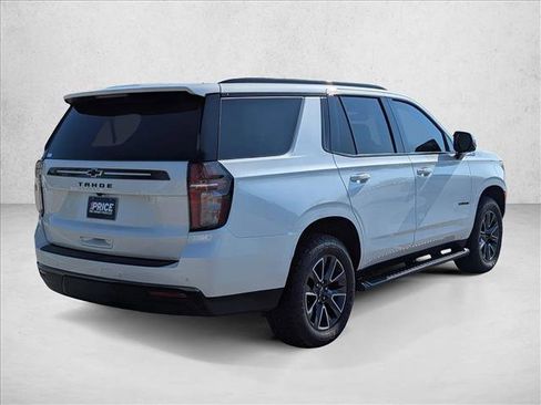 Used 2022 Chevrolet Tahoe Z71 w/ Luxury Package AWD/4WD image 5