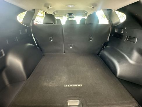 Used 2026 Hyundai Tucson SE FWD image 25
