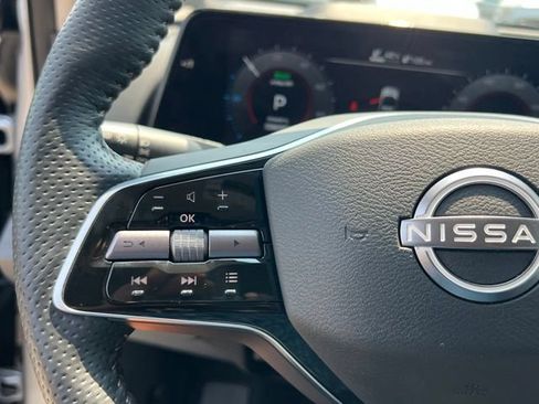 Used 2023 Nissan Ariya FWD image 19