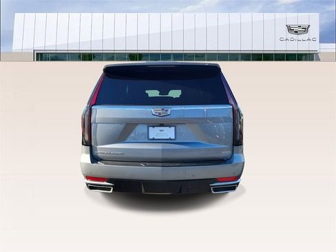 Certified 2024 Cadillac Escalade ESV Luxury image 7