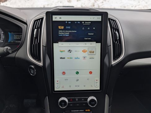 Used 2023 Ford Edge SEL image 21