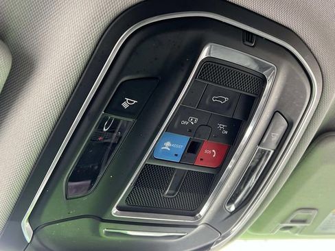 Used 2022 Jeep Grand Cherokee L Laredo w/ Luxury Tech Group I image 31