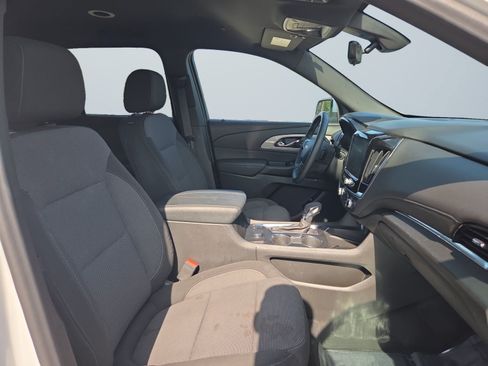 Used 2023 Chevrolet Traverse LT w/ Rear Camera Mirror Package AWD/4WD image 18