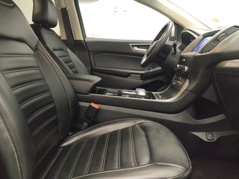 Used 2020 Ford Edge SEL FWD image 21
