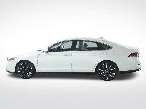 Used 2025 Honda Accord Touring image 40