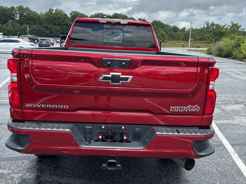 Used 2024 Chevrolet Silverado 3500 High Country w/ Technology Package AWD/4WD image 9