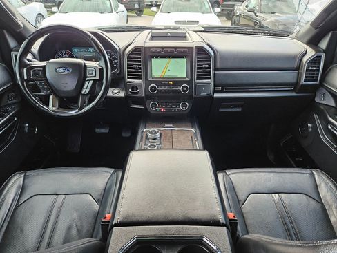Used 2018 Ford Expedition Limited AWD/4WD image 30