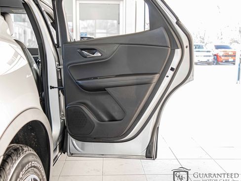 Used 2021 Chevrolet Blazer LT image 38