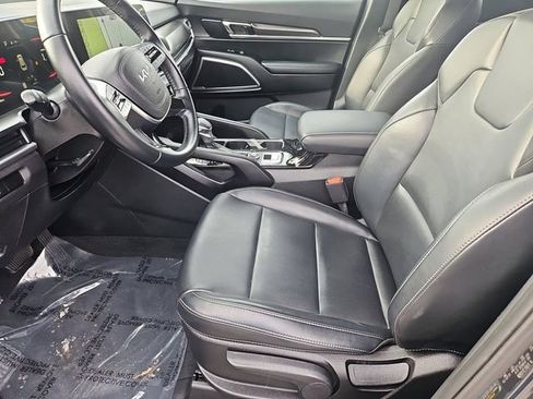 Certified 2024 Kia Telluride LX image 26