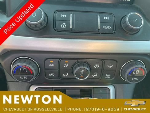 Used 2023 GMC Acadia SLE FWD image 7