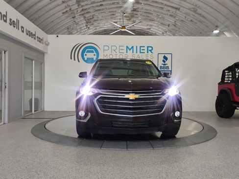 Used 2021 Chevrolet Traverse LT FWD image 27