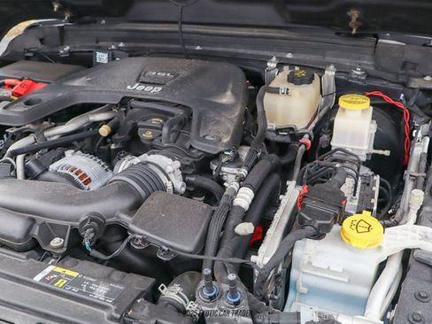 Used 2020 Jeep Gladiator Sport w/ Quick Order Package 24S image 17