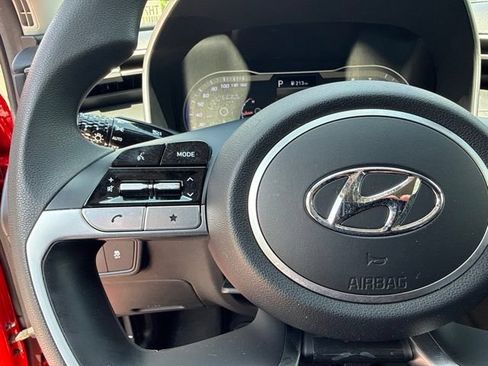 Used 2023 Hyundai Tucson SEL w/ Winter Package AWD/4WD image 39
