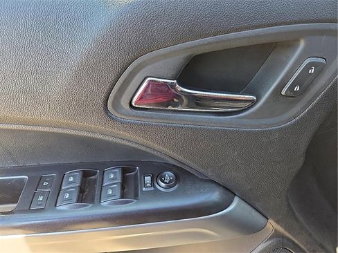 Used 2020 Chevrolet Colorado LT w/ Safety Package image 12