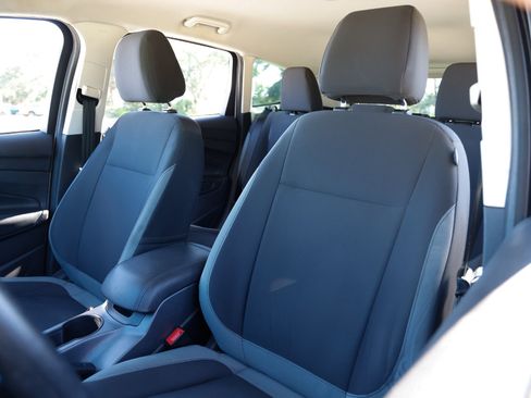 Used 2015 Ford Escape S image 6