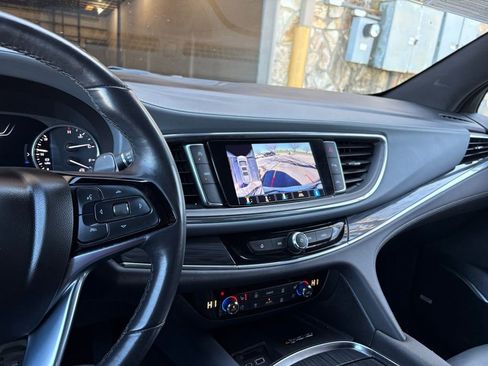 Used 2024 Buick Enclave Premium image 44