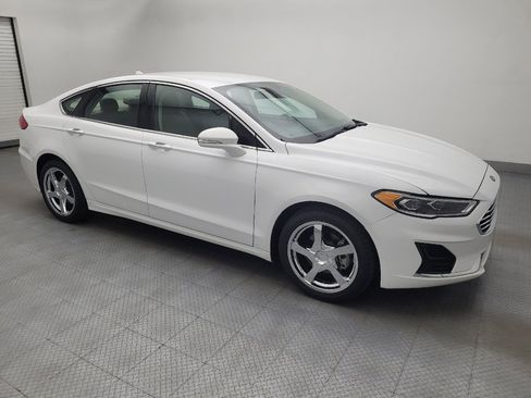 Used 2019 Ford Fusion SEL FWD image 11