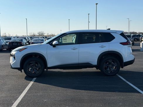 New 2026 Nissan Rogue SV w/ Cold Weather Package FWD image 7
