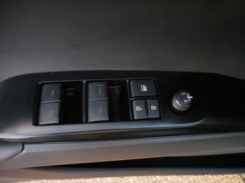 Certified 2025 Toyota Camry LE image 19